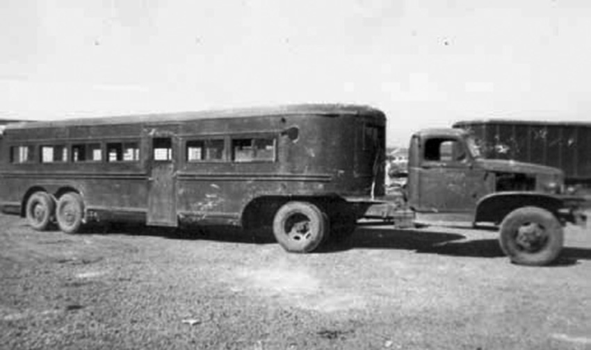 Vehículo utilizado para el transporte de personal jerárquico apodado EL LAGARTO (1947-1960).